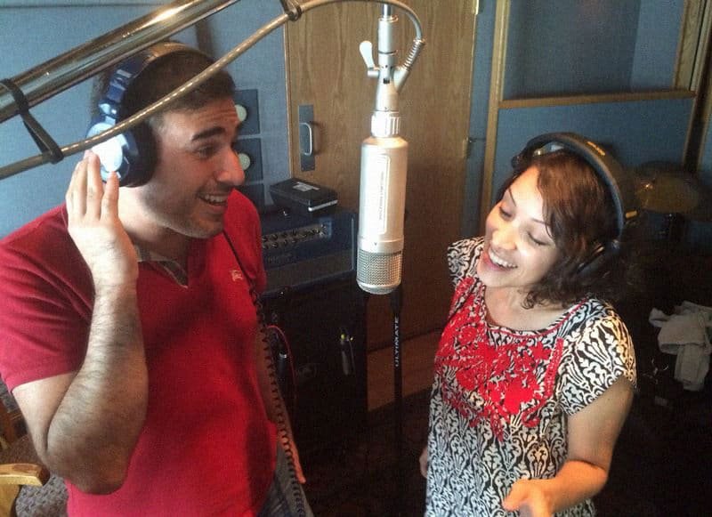 Gaby Moreno y Francisco Páez durante la grabación de Luna llena.